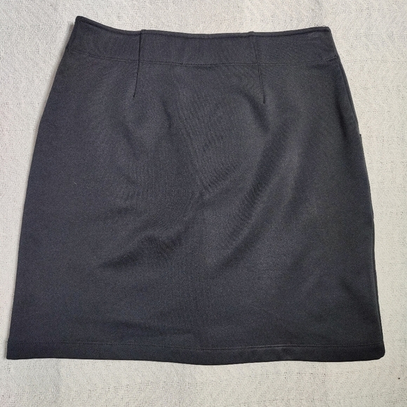 Athleta Scuba Tech Fleece Skirt Mini Women's Size Small Black Front Pockets - Picture 2 of 7